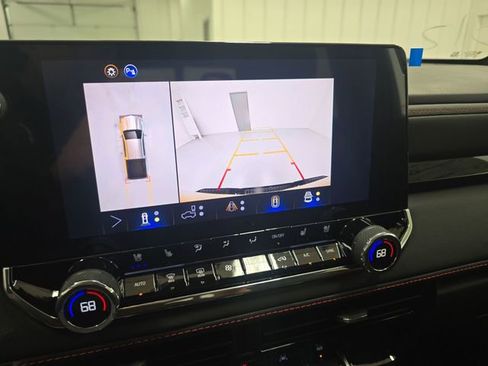 New 2025 Chevrolet Colorado Z71 w/ Technology Package image 16