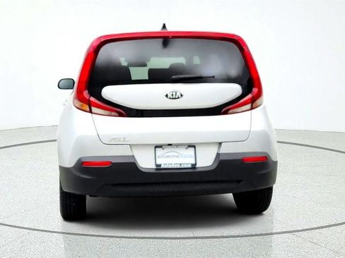 Used 2021 Kia Soul LX FWD image 6