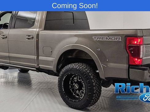 Used 2022 Ford F350 Lariat w/ Tremor Off-Road Package AWD/4WD image 4