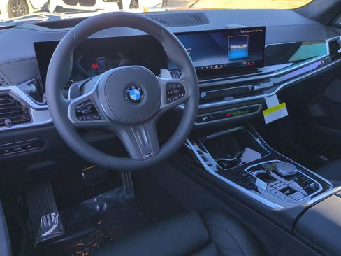 Used 2026 BMW X7 xDrive40i AWD/4WD image 26