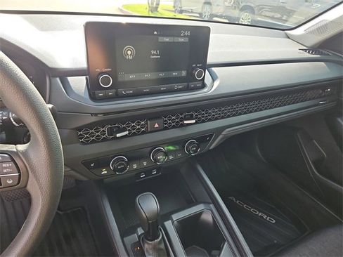 Used 2024 Honda Accord EX image 11