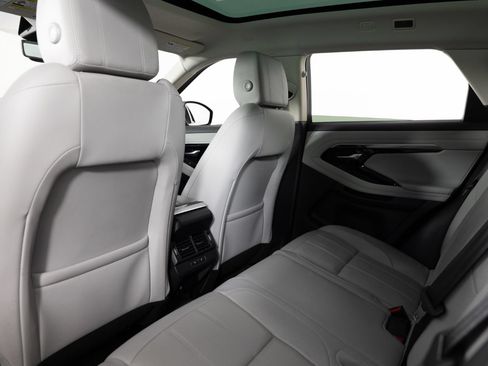 Used 2020 Land Rover Range Rover Evoque SE AWD/4WD image 19