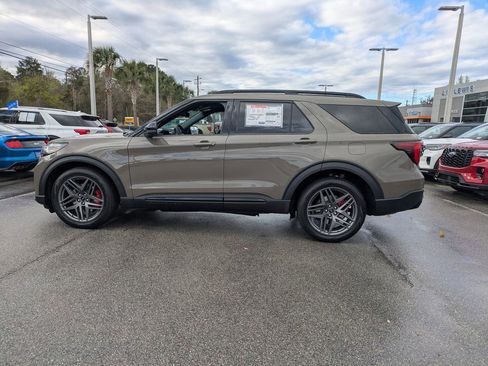 New 2026 Ford Explorer ST image 7