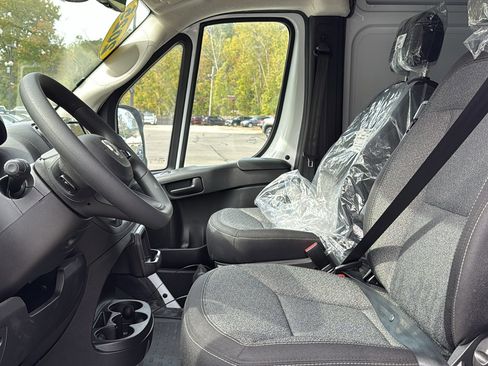 Used 2025 RAM ProMaster 2500 w/ Safety Group image 13