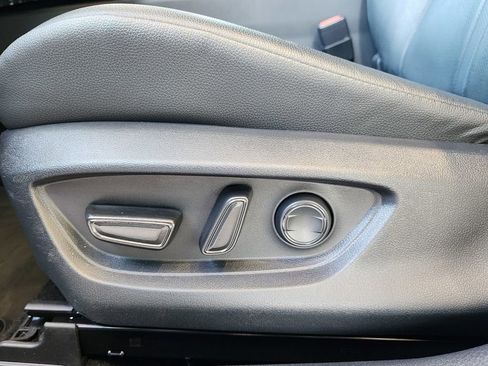 Used 2025 Toyota Camry XSE image 39