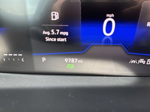 Used 2024 Volkswagen Taos SE FWD image 18