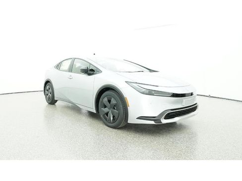 New 2026 Toyota Prius SE image 29