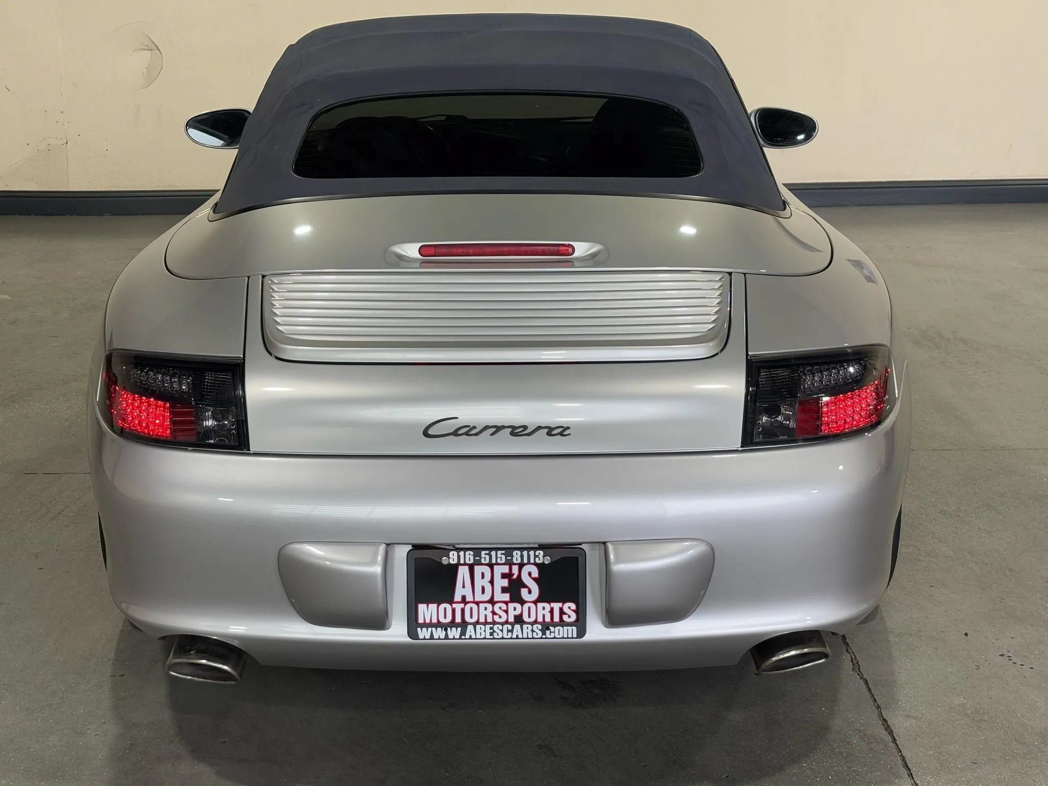 Used 2004 Porsche 911 Cabriolet image 10