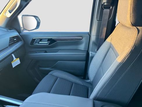 New 2026 Chevrolet Tahoe LS image 21