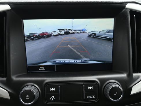 Used 2023 GMC Terrain SLT image 28