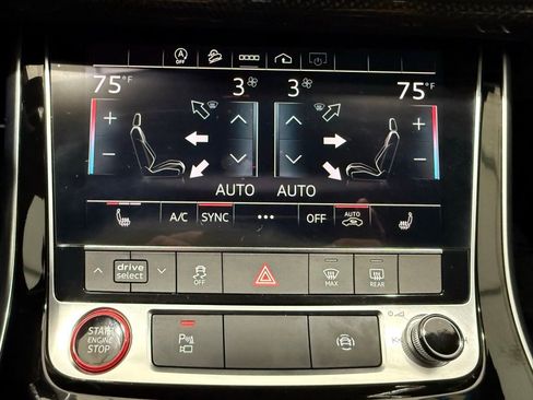Used 2021 Audi SQ7 Premium Plus w/ Driver Assistance Package image 41