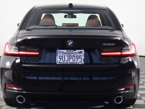 Used 2025 BMW 330i Sedan w/ Convenience Package RWD image 5