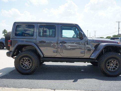 Used 2021 Jeep Wrangler Unlimited Rubicon AWD/4WD image 6