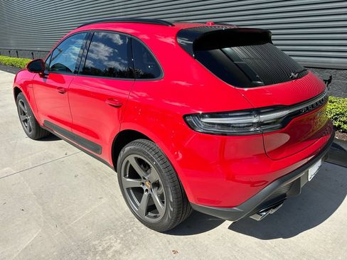 Used 2026 Porsche Macan AWD/4WD image 3