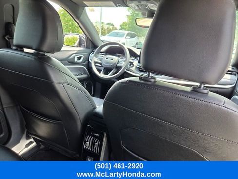 Used 2024 Jeep Compass Latitude AWD/4WD image 16