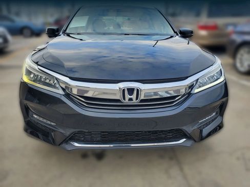 Used 2017 Honda Accord Touring image 20