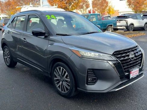 Certified 2024 Nissan Kicks SR image 6