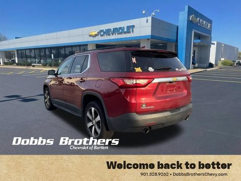 Used 2020 Chevrolet Traverse LT w/ LT Premium Package FWD image 6