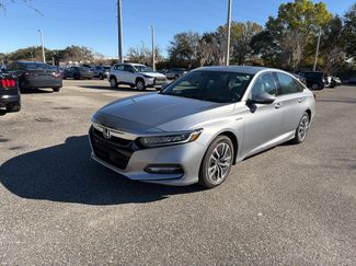 Used 2018 Honda Accord Touring video 1