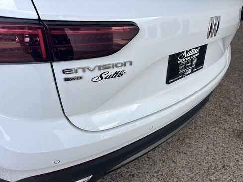 Certified 2024 Buick Envision Preferred AWD/4WD image 32