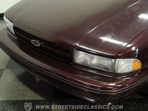 Used 1996 Chevrolet Impala SS RWD image 19