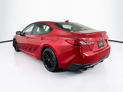 Used 2025 Toyota Camry SE FWD image 5