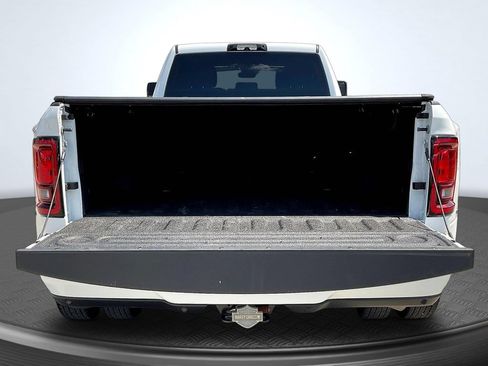 Used 2025 RAM 3500 Big Horn AWD/4WD image 9