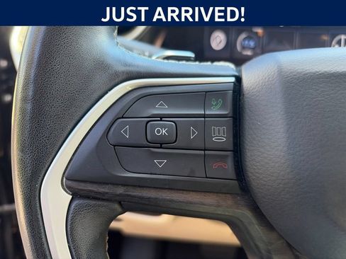 Used 2021 Jeep Grand Cherokee L Limited AWD/4WD image 18