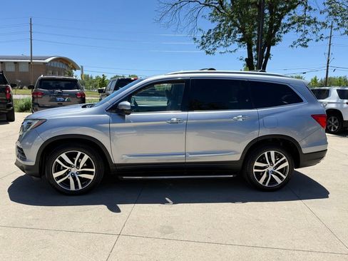 Used 2016 Honda Pilot Touring image 7
