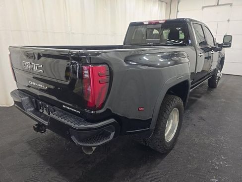 Used 2025 GMC Sierra 3500 Denali w/ Denali Reserve Package AWD/4WD image 4