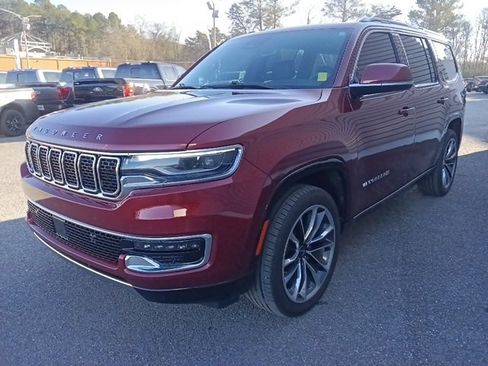 Used 2022 Jeep Wagoneer Series III w/ Premium Group I image 7