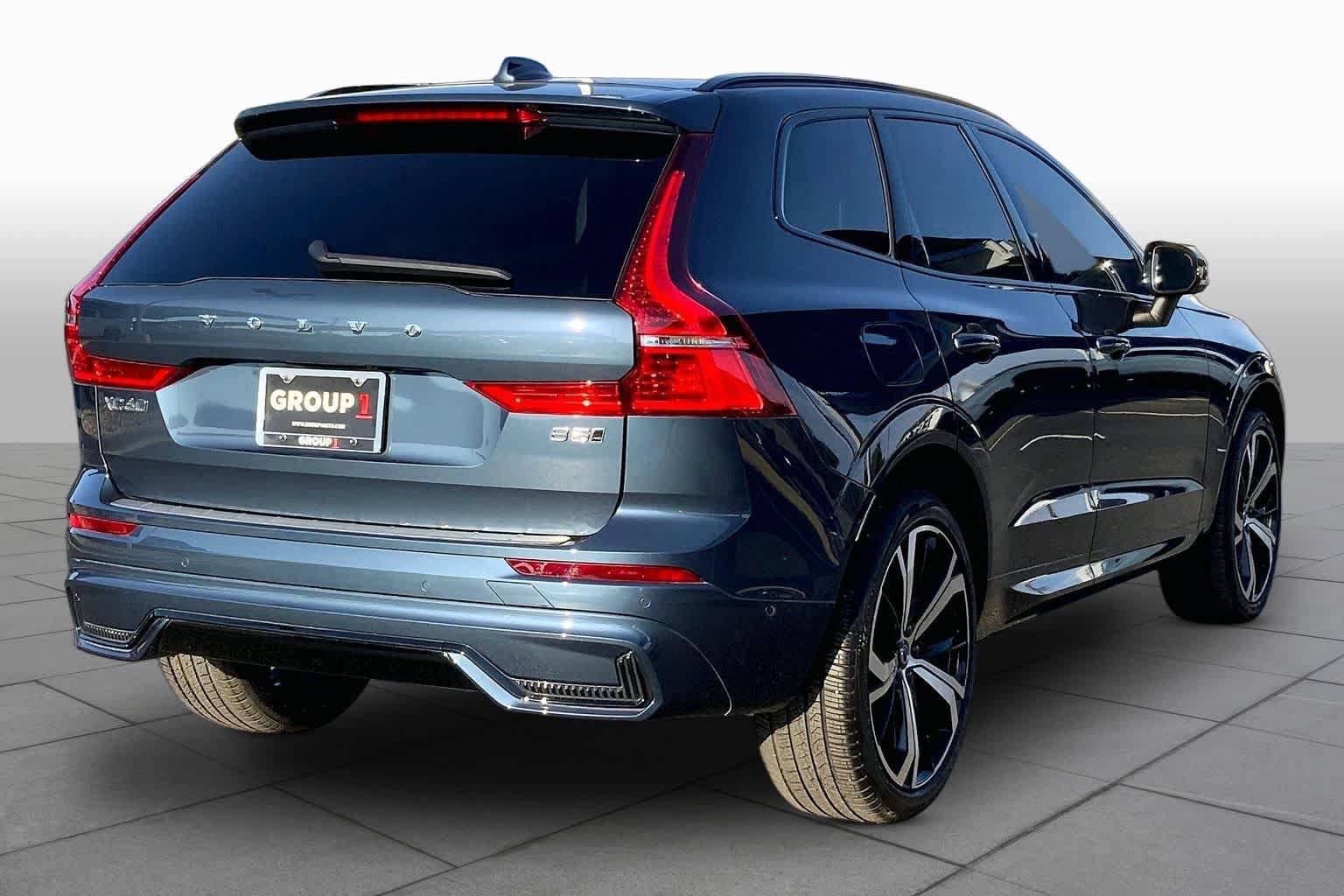 Used 2025 Volvo XC60 B5 Ultra w/ Protection Package Premier AWD/4WD image 13