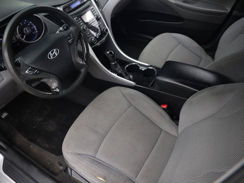 Used 2011 Hyundai Sonata GLS FWD image 4