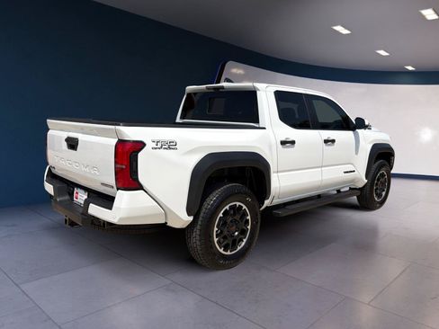 Used 2026 Toyota Tacoma TRD Off-Road w/ TRD Off Road Premium Package AWD/4WD image 5