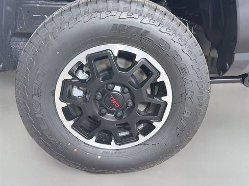 New 2026 Toyota Tacoma TRD Off-Road AWD/4WD image 26