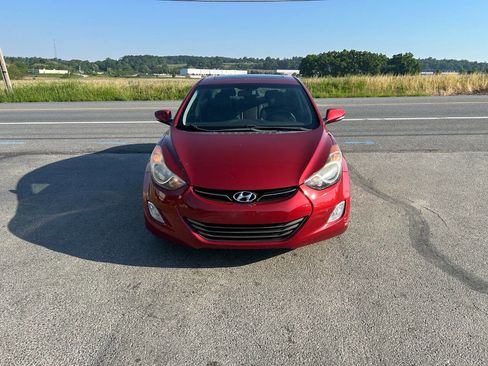Used 2012 Hyundai Elantra Limited FWD image 4