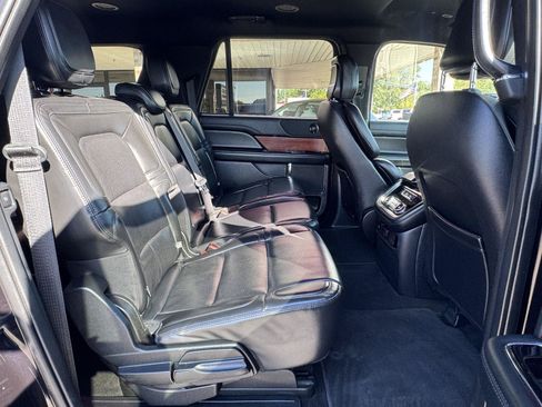 Used 2021 Lincoln Navigator L 4WD image 26