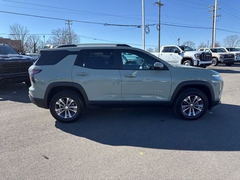 Used 2025 Chevrolet Equinox LT w/ Convenience Package II image 6