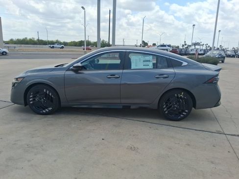 New 2026 Nissan Sentra SR w/ SR Premium Package FWD image 4