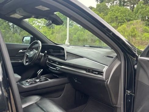 Used 2024 Cadillac XT4 Sport FWD image 15