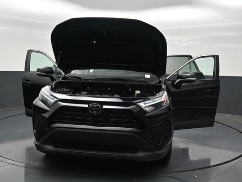 Used 2025 Toyota RAV4 XLE w/ Convenience Package FWD image 37