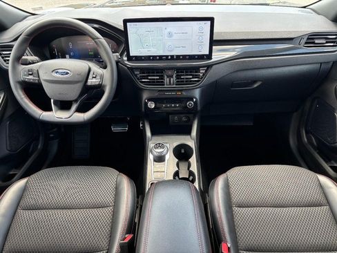 Used 2024 Ford Escape ST-Line w/ Tech Pack #1 AWD/4WD image 13