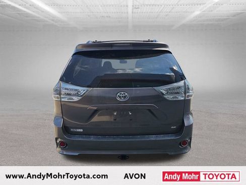 Used 2015 Toyota Sienna SE Premium FWD image 6
