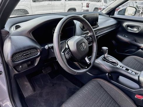 Used 2024 Honda HR-V Sport image 9