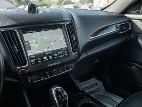 Used 2018 Maserati Levante Sport Utility 4D image 22