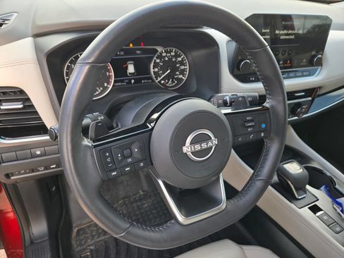 Used 2023 Nissan Rogue SL w/ SL Premium Package AWD/4WD image 10