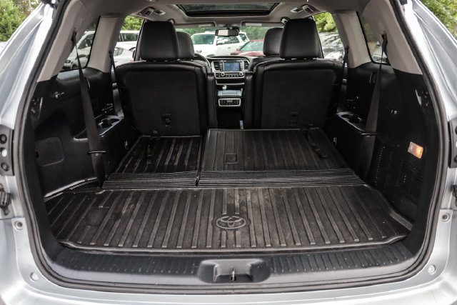 Used 2015 Toyota Highlander Limited Platinum AWD/4WD image 61