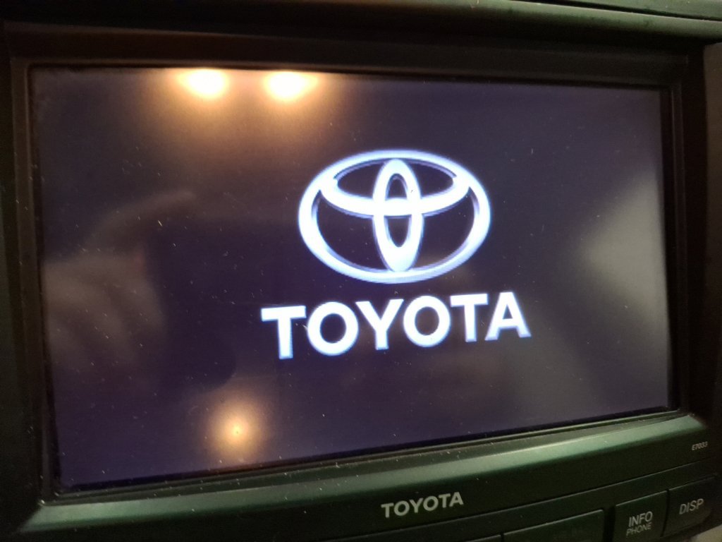 Used 2012 Toyota Highlander Limited w/ Tow Pkg AWD/4WD image 24