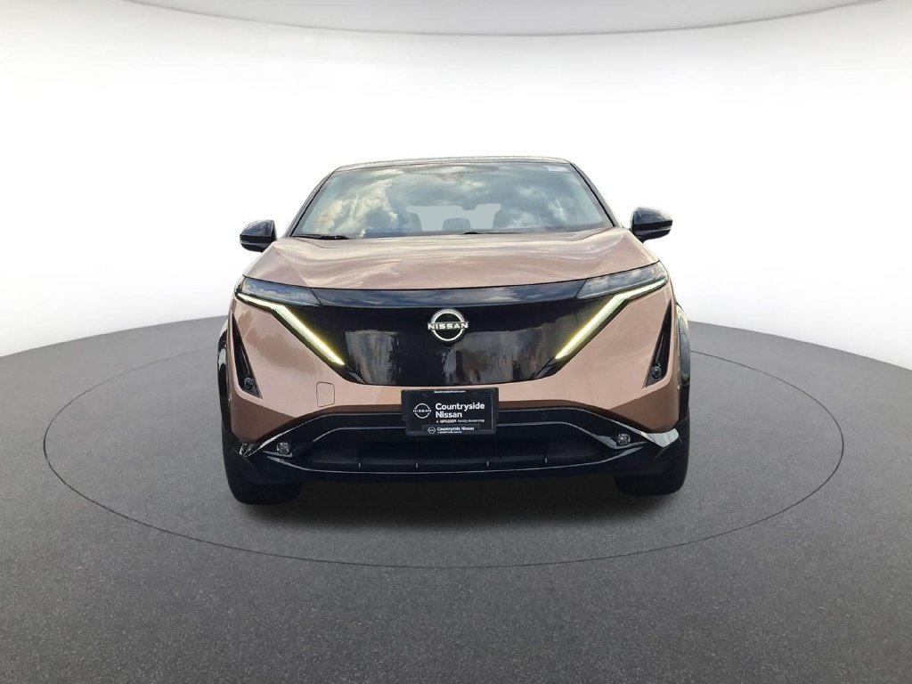 Used 2024 Nissan Ariya AWD image 2