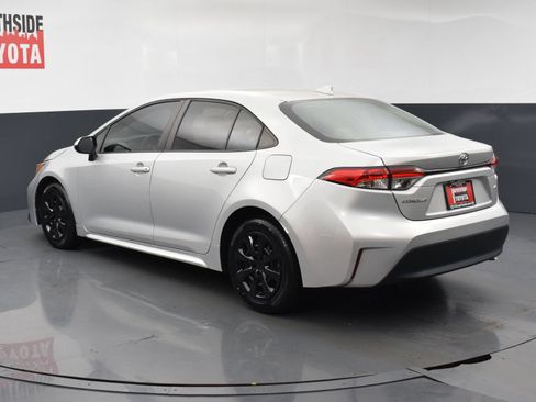 Used 2023 Toyota Corolla LE FWD image 3